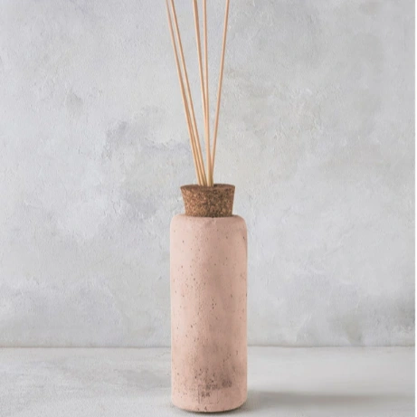 Urban Giftset Candle Small + Diffuser - Blush 1